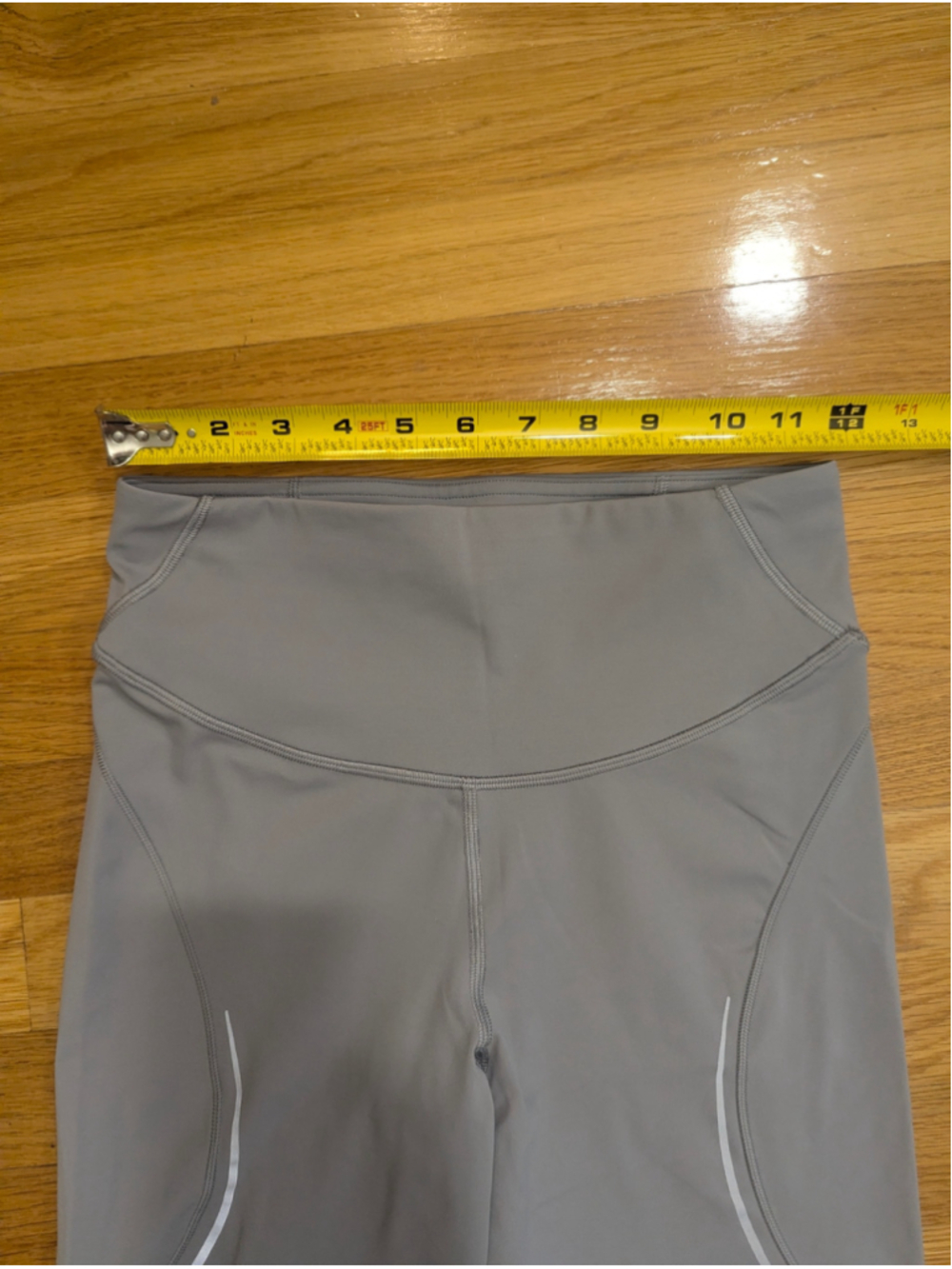 Lululemon Base Pace High-Rise Reflective Tight Legging Size 6 Gull Grey - Picture 7 of 10